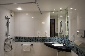Holiday Inn Express Paris-Canal de la Villette by IHG