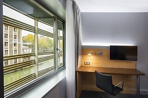 Holiday Inn Express Paris-Canal de la Villette by IHG