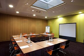 Holiday Inn Express Paris-Canal de la Villette by IHG