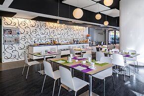 Hotel Zentral Castellana Norte