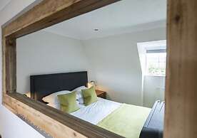 The Lovat, Loch Ness