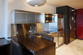 Palms Place