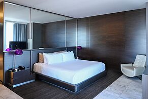 Palms Place