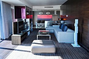 Palms Place