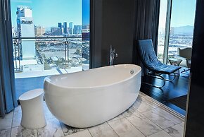 Palms Place