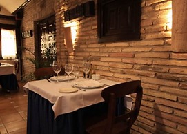 El Aguila Hotel