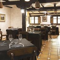 El Aguila Hotel