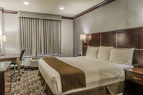 Woodbine Hotel and Suites