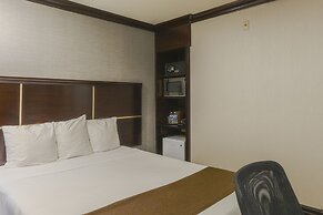 Woodbine Hotel and Suites