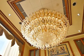 Woodbine Hotel and Suites