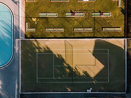 Eden Roc Resort Hotel