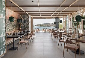 Eden Roc Resort Hotel