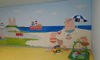 Eden Roc Resort Hotel