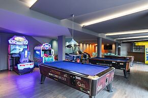 Eden Roc Resort Hotel