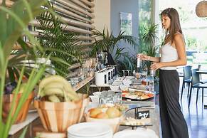 Eden Roc Resort Hotel