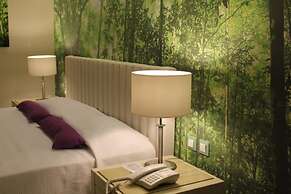 Eden Roc Resort Hotel