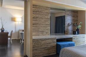 Eden Roc Resort Hotel