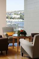 Eden Roc Resort Hotel