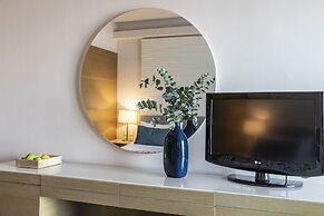 Eden Roc Resort Hotel