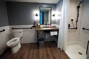 MOXY Phoenix Tempe/ASU Area