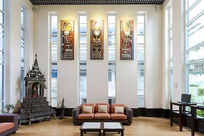 Pinnacle Lumpinee Park Hotel