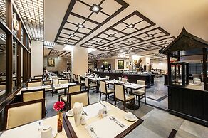 Pinnacle Lumpinee Park Hotel