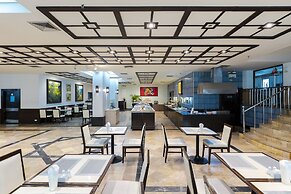 Pinnacle Lumpinee Park Hotel