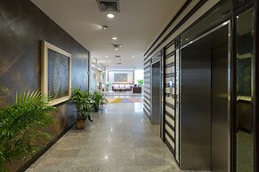 Pinnacle Lumpinee Park Hotel