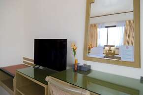 Pinnacle Lumpinee Park Hotel