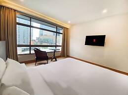 Pinnacle Lumpini Park Hotel