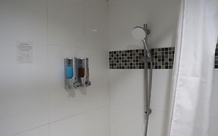 Pinnacle Lumpinee Park Hotel