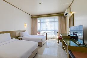 Pinnacle Lumpini Park Hotel