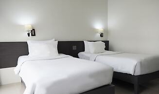 Pinnacle Lumpini Park Hotel