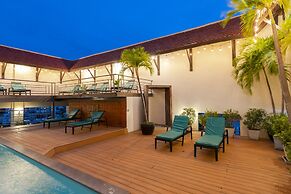 Pinnacle Lumpinee Park Hotel