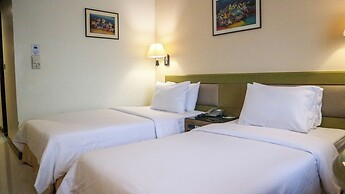 Pinnacle Lumpinee Park Hotel