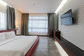Pinnacle Lumpinee Park Hotel