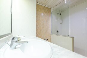 Pinnacle Lumpinee Park Hotel