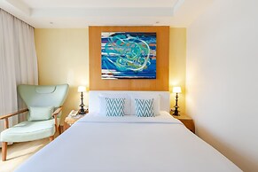 Pinnacle Lumpini Park Hotel