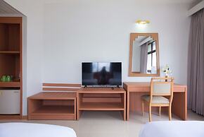 Pinnacle Lumpini Park Hotel