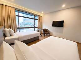 Pinnacle Lumpini Park Hotel