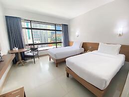 Pinnacle Lumpini Park Hotel