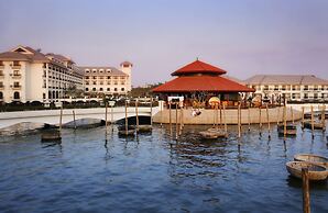 InterContinental Hanoi Westlake by IHG