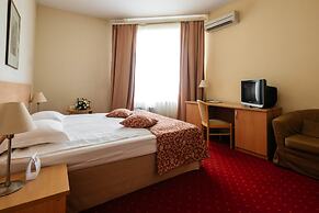 Tsentralny by Usta Hotels