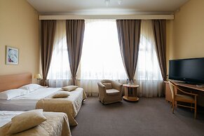 Tsentralny by Usta Hotels