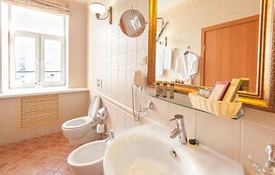 Tsentralny by Usta Hotels