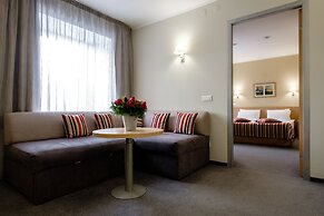 Grand Avenue by Usta Hotels