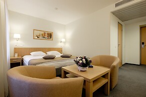 Grand Avenue by Usta Hotels