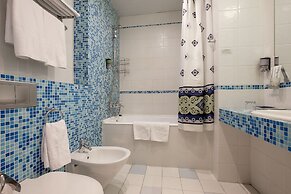 Grand Avenue by Usta Hotels