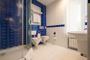 Grand Avenue by Usta Hotels