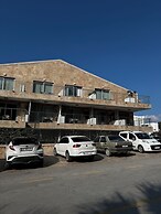 Charisma De Luxe Hotel